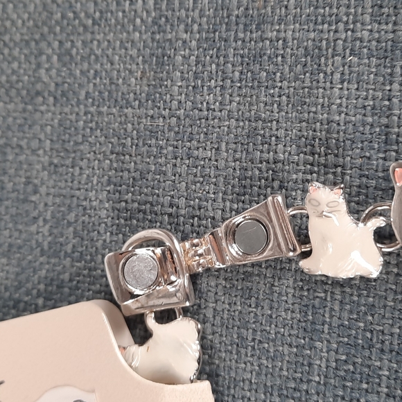 Crazy Cat Lady Gift Set Kitchen Dish Towel Bracelet Zipper Pouch Wallet Listpad - Picture 11 of 15